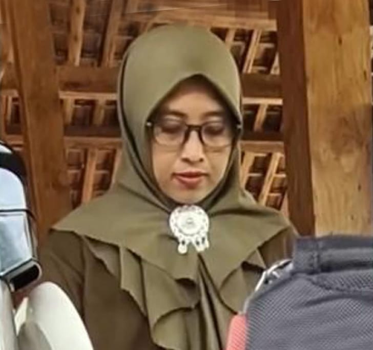 Dewi Astutik