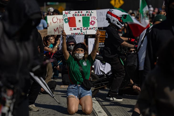 Kerusuhan Protes Penggerebekan Imigran di Los Angeles Memanas 1 kericuhan los angeles