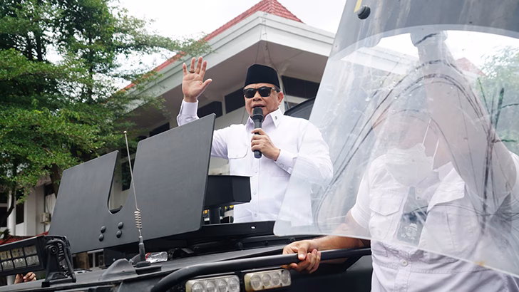 Salah Satu Inisiator Demo Pati Foto dengan Bupati, Demo Jilid 2 Batal 1 demo pati