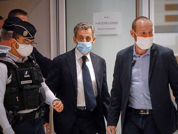 nicolas sarkozy prancis paris libya