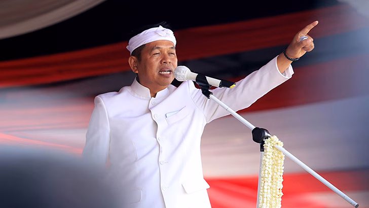 dedi mulyadi jawa barat Gerakan Rereongan Sapoe Sarebu (Poe Ibu)